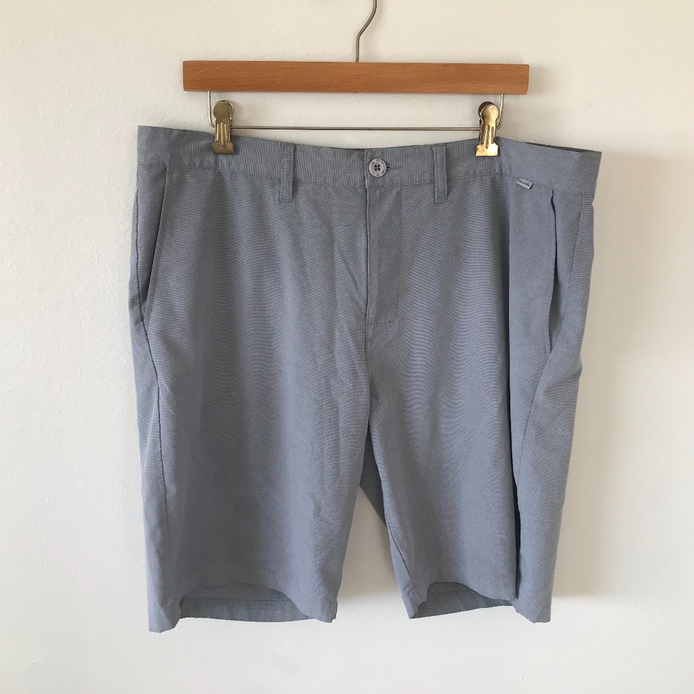 Travis Mathew Flat Front Golf Shorts Grey Mens Size 38